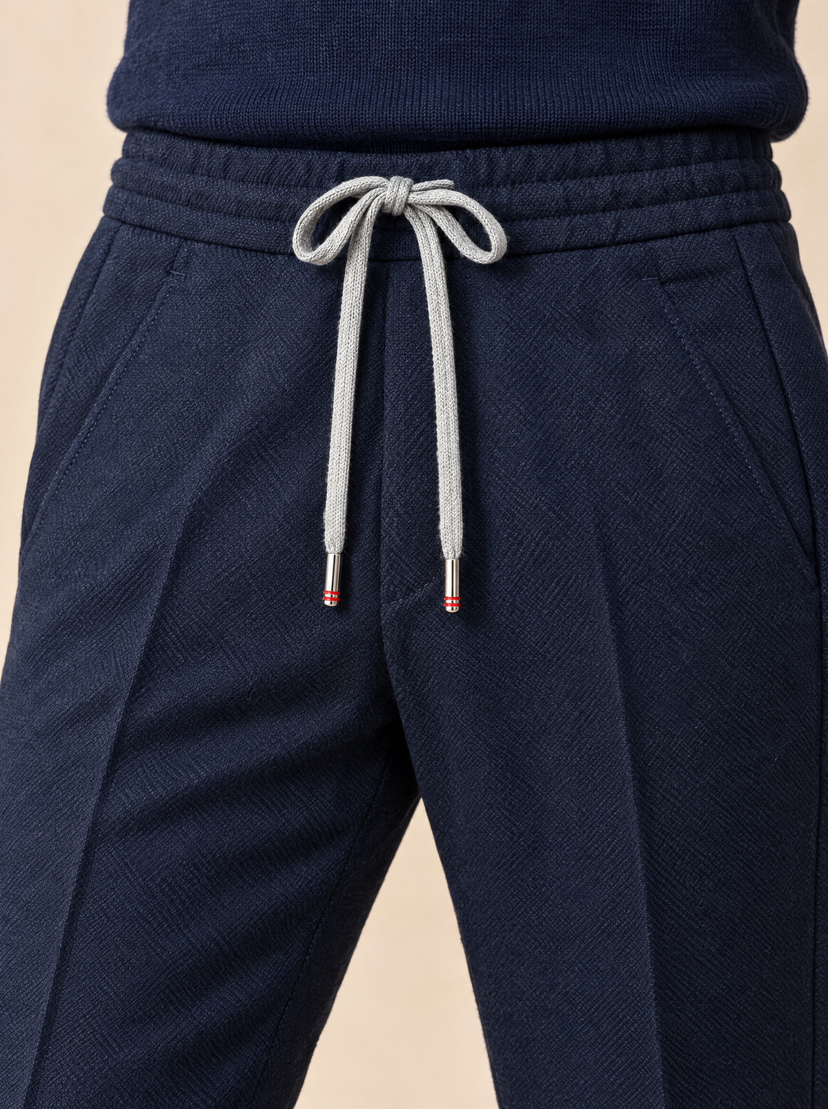 Bund der Pescarolo Kordelhose mit grauer Kordel und silbernen Metallspitzen mit roten Ringen