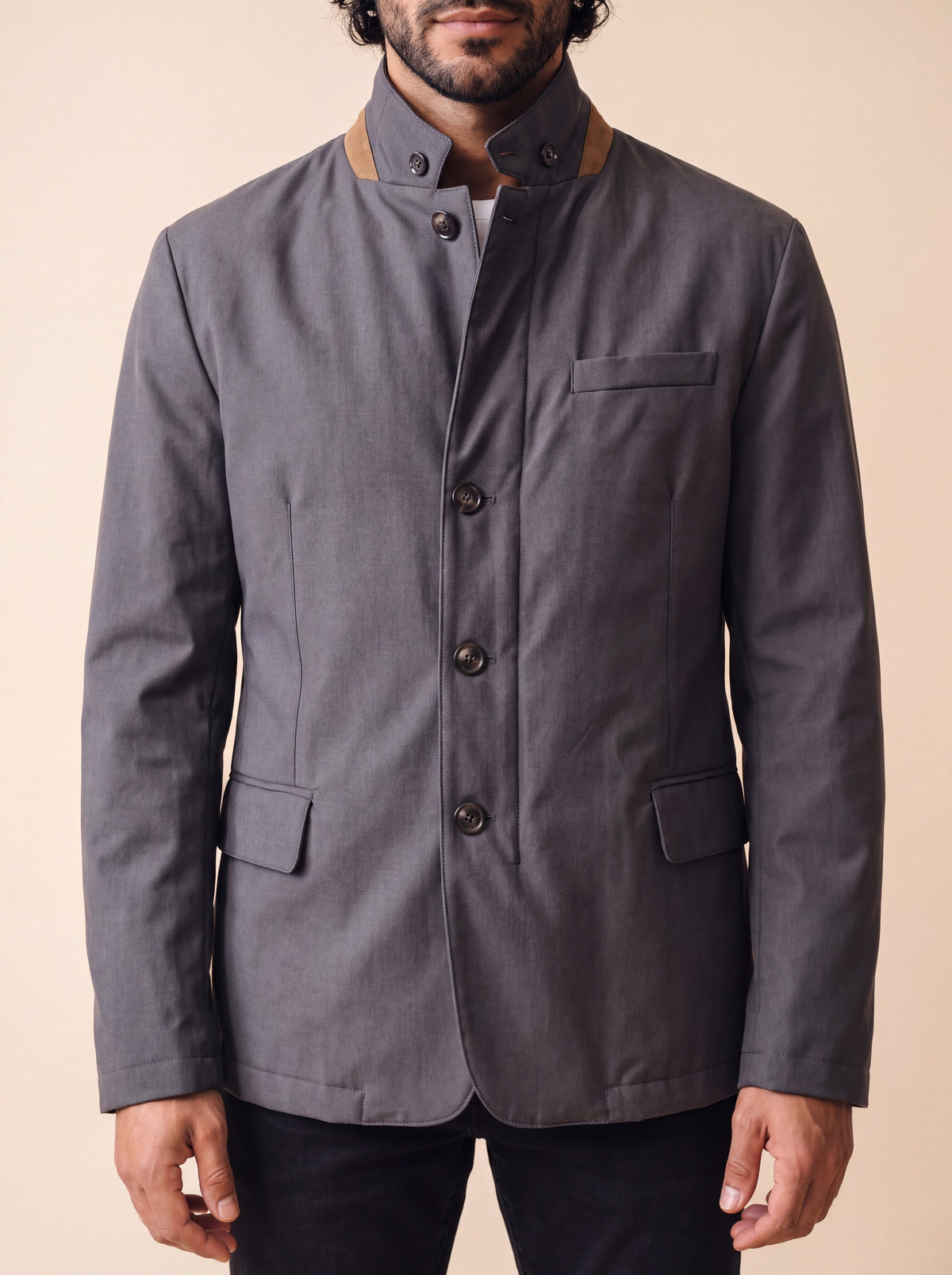 AZZUR Trenchcoat mit Wildlederkragen Detailansicht